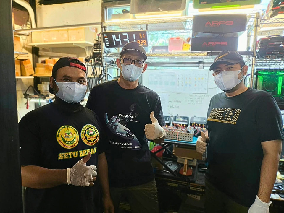 Tim BLACK CELL
